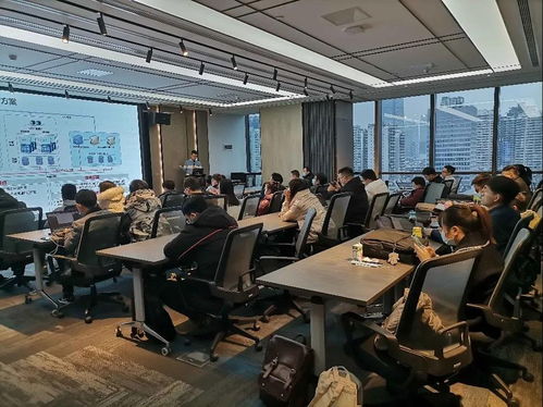 中建信息携手华为举办武汉站云与智能计算产品解决方案赋能活动